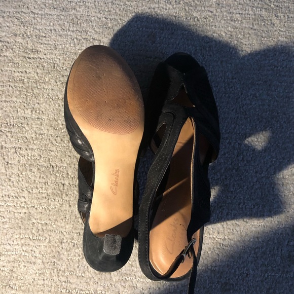 CLARKS Sandals - Picture 5 of 6